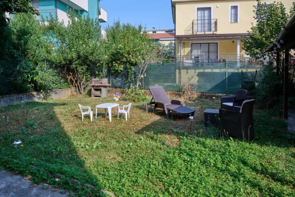 Casa Faby - Family House Milano Baggio Apartment ภายนอก รูปภาพ